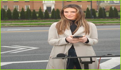 Alexis McAdams: TV Journalist | Has she ever won any award?