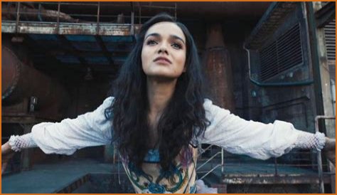 Is Lucy Gray related to Katniss in The Hunger Games series?